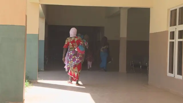 Ụmụnwaanyị n'ụlọọgwụ dị na Daura