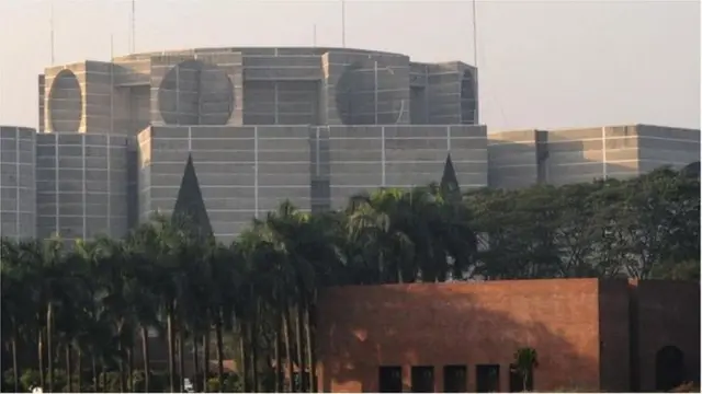 বাংলাদেশ সংসদ ভবন