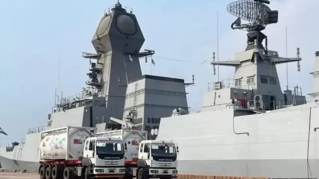 యుద్ధ సమయంలో చమురు రవాణా కష్టమైన పని