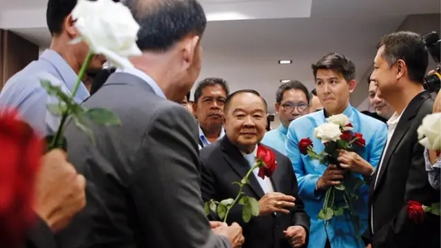 ลุงป้อม