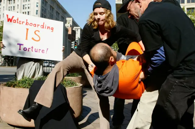 'වෝටර් බෝර්ඩින්'