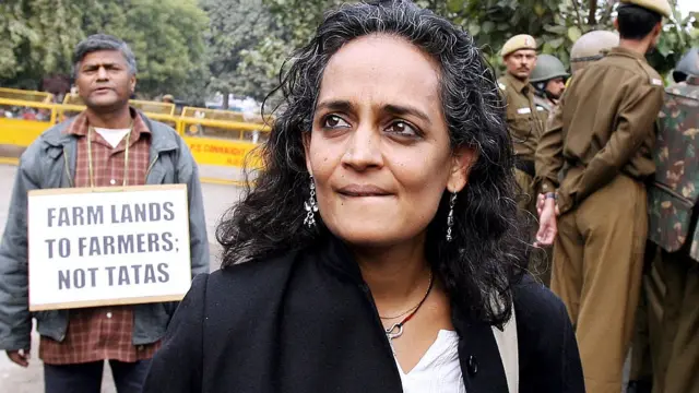 अरुंधति रॉय