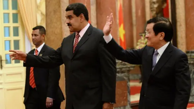 Nicolas Maduro and Sang in Hanoi 31 Aug 2015