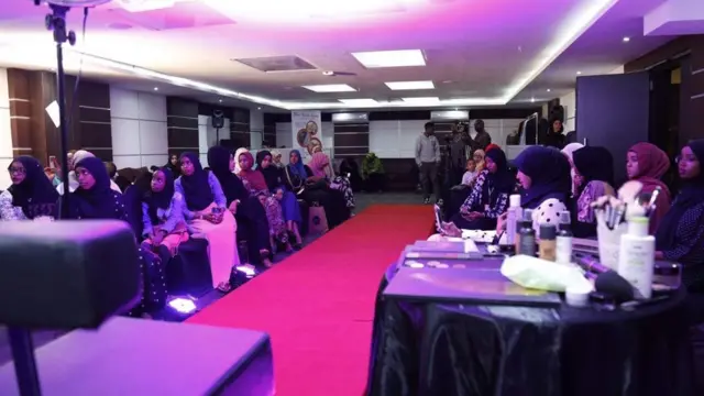 Gabdho isugu yimid bandhig lagu qabtay magaalada Nairobi