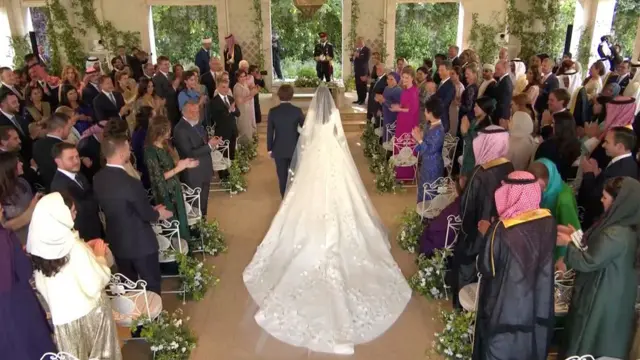 شاهزاده هاشم بن عبدالله، رجوه آل سیف را همراهی می‌کند