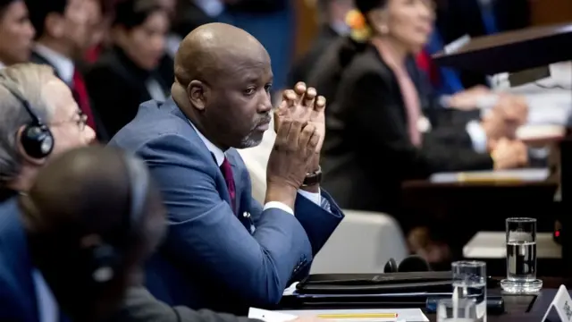 Wasiirka caddaaladda ee Gambia Abubacarr Tambadou oo hor-fadhiya maxkamadda caalamiga ah ee caddaaladda December 10, 2019