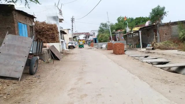 થુવાવી ગામ