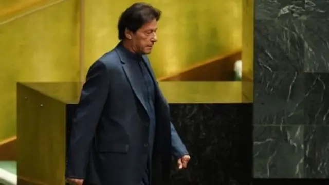 பாகிஸ்தான் பிரதமர் இம்ரான் கான்