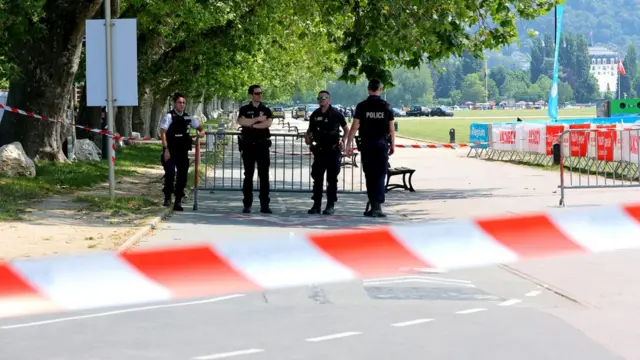 نیروهای پیلیس در محل بروز حمله