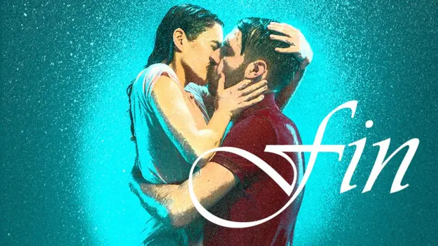 Pareja besándose y dice Fin