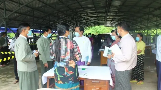 မဲရုံတွေ ကို ကိုဗစ်ကြောင့် တိုးချဲ့ထားတယ်လို့ပြော