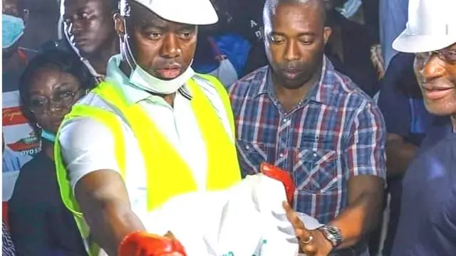 Seyi Makinde n palẹ ẹgbin mọ