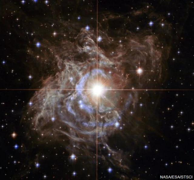 ดาวแปรแสงเซฟีดเป็นเสมือนเทียนมาตรฐาน (Standard candle) ของจักรวาล โดยใช้ความสว่างของมันเป็นหลักวัดระยะทางในห้วงอวกาศได้แม่นยำ