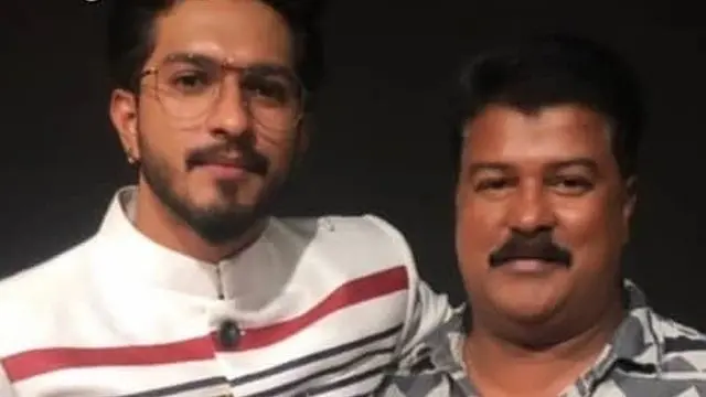 "சமூக ஊடகங்கள் மூலமாக நேரடியாக மக்களுடன் பேசினார் முகேன். அதனூடே தனக்கென ஒரு ரசிகர் வட்டத்தையும் உருவாக்கிக் கொண்டார்." - தந்தை பிரகாஷ் ராவ்