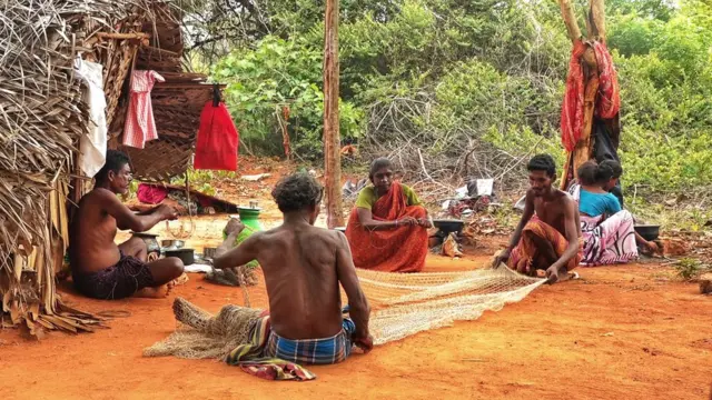 பழங்குடியின மக்கள்