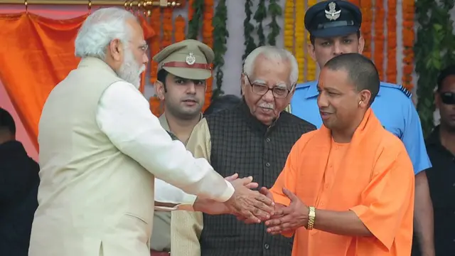 नरेंद्र मोदी, राम नाईक और योगी आदित्यनाथ