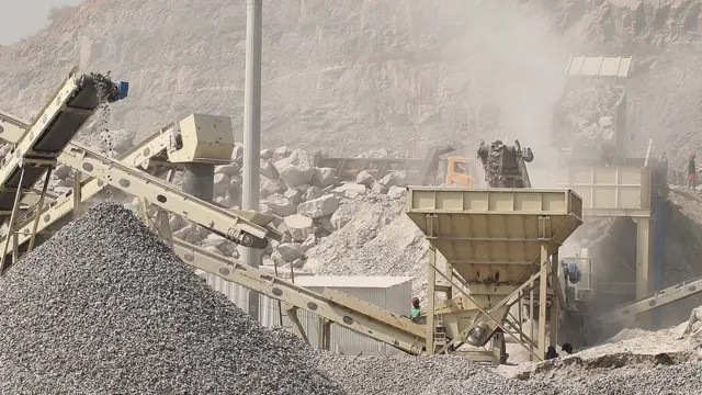 పోలవరంలో కాంక్రీటు ఫిల్లింగ్ గిన్నిస్ రికార్డు