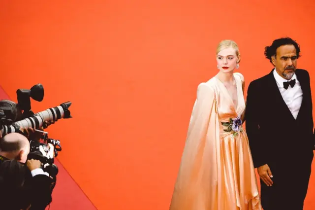 الخاندرو گونسالس اینیاریتو، کارگردان مکزیکی و رئیس هیئت داوران کن در کنار ال فنینگ، بازیگر آمریکایی و عضو هیئت داوران