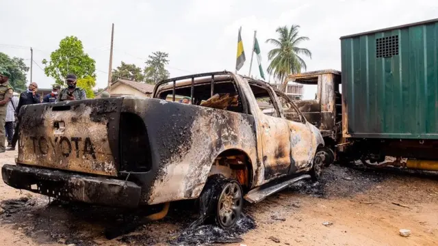 Fire burnpolice truck finish