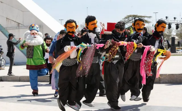 مراسم آغاز سال ۱۴۰۰ در میدان آزادی