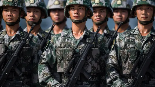 चीनी सैनिक