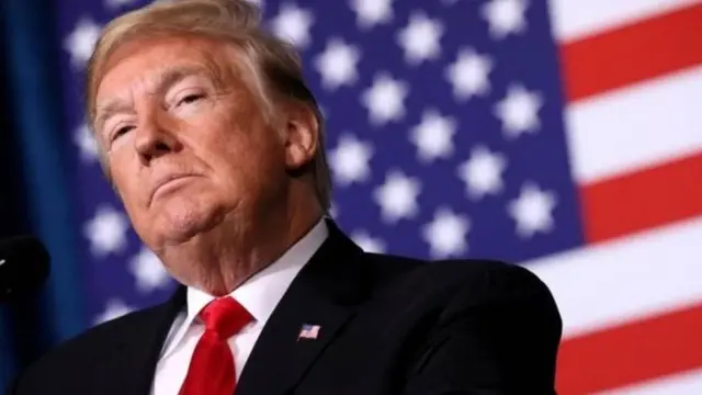 डोनल्ड ट्रंप