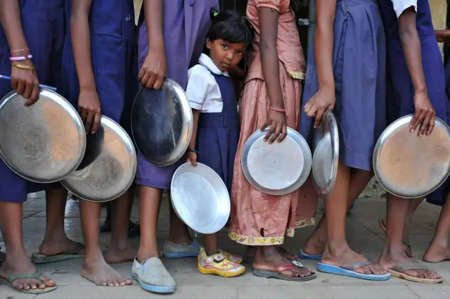పాఠశాల విద్యార్థులు