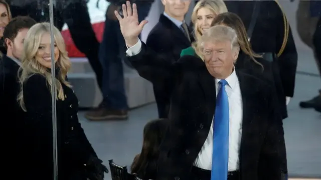 डोनल्ड ट्रंप