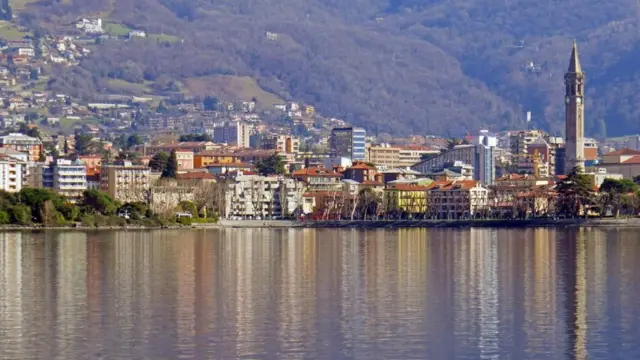 সুইটজারল্যান্ড সীমান্তের কাছে ইতালির লেকো শহর। এখানে জীবনের দীর্ঘ একটা সময় থেকেছেন রাবিয়া ইসলাম এবং তার স্বামী।