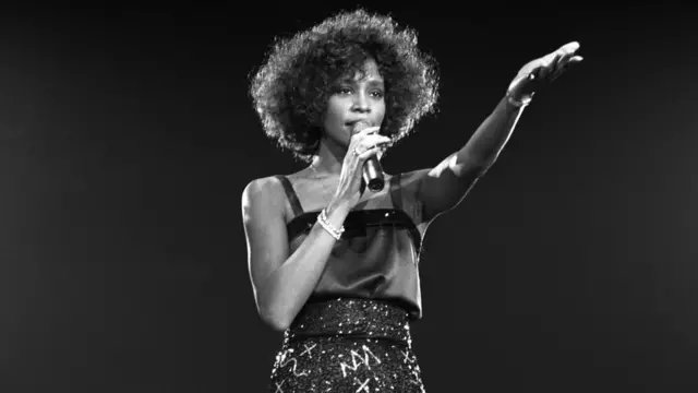 Вітні Г'юстон