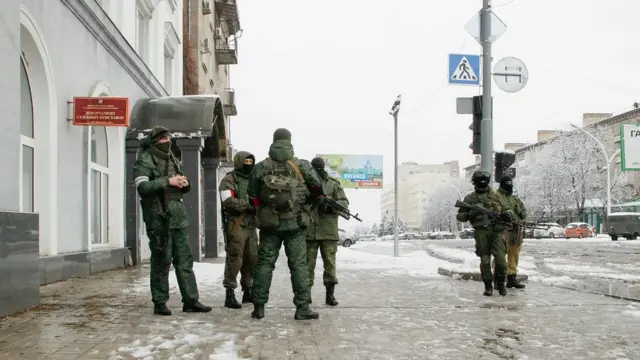 Цього тижня у центрі Луганська з'явилися групи озброєних людей і військова техніка