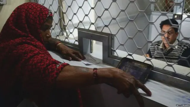 ਔਰਤਾਂ, ਮਹਿਲਾ ਵੋਟਰ