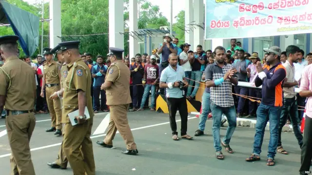 මාගම්පුර වරායේ උද්ඝෝෂණය