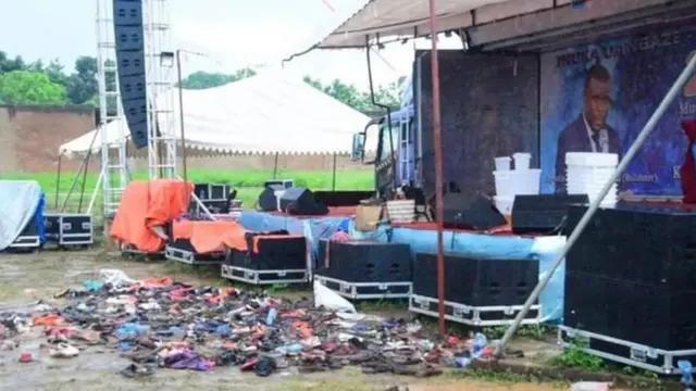 Papa iṣere isọji