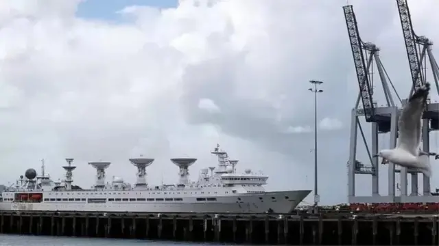 અમેરિકાના સંરક્ષણવિભાગ પ્રમાણે ચીને પોતાના વર્ષ 2015ના સંરક્ષણ શ્વેતપત્રમાં આધિકારિકપણે અંતરિક્ષને યુદ્ધનું એક નવું ડોમેઇન ગણાવ્યું હતું