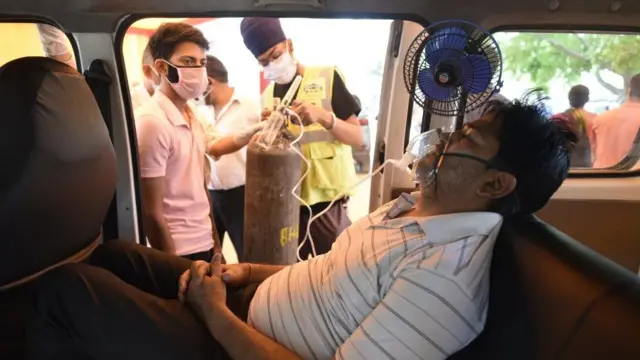 ગુજરાતની હૉસ્પિટલોમાં ઓક્સિજનની ભારે અછત