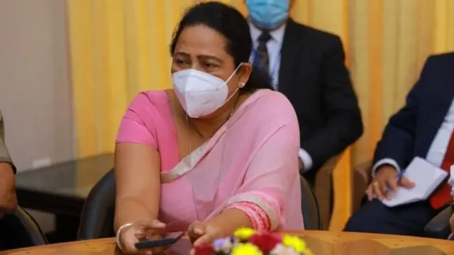 சுகாதார அமைச்சர் பவித்ரா வன்னியாராட்ச்சி