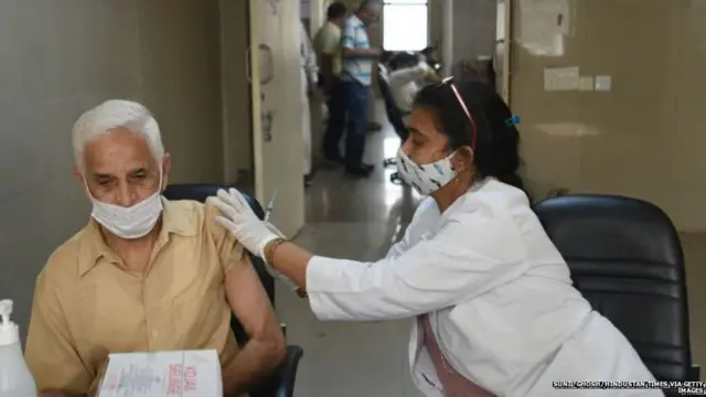 वैक्सीन