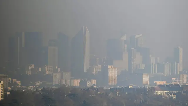 смог в Париже