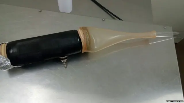 संभोगादरम्यान वापरण्यात येणारं निप्पल.