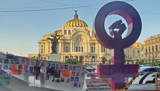 Antimonumento a los feminicidios