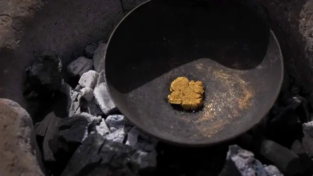 De l'or dans une casserole