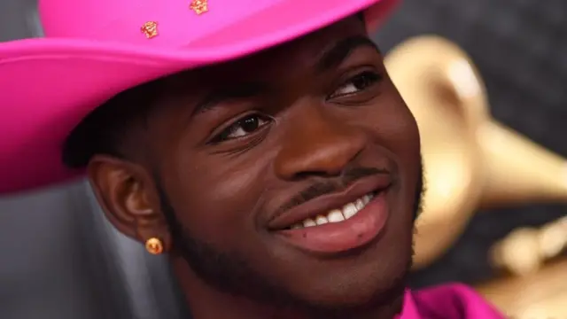 Lil Nas X confie à BBC Breakfast qu'il a l'impression "d'ouvrir des portes pour plus de gens"