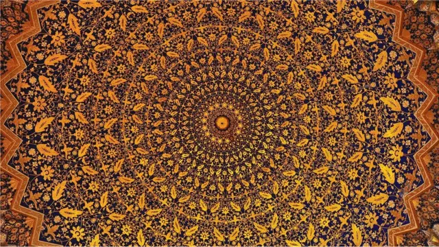 તિલા કરી મસ્જિદની અંદરની તસવીર