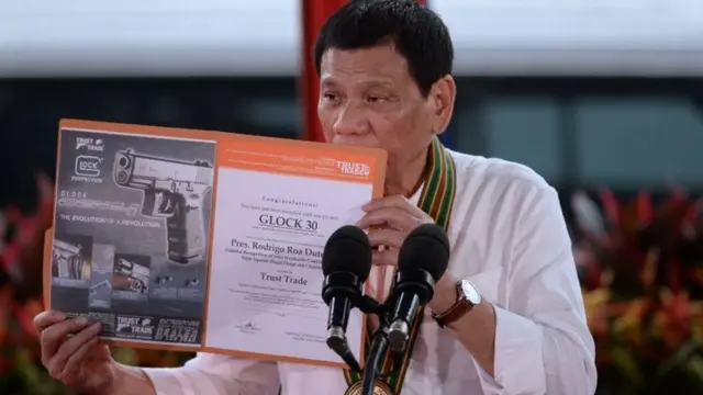 Kebijakan pemerintah Duterte yang menggunakan kekerasan dipandang menunjang terjadinya pembunuhan.