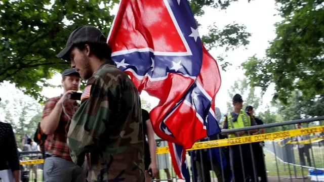 Ультраправые группы