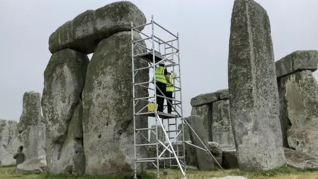Ремонт Стоунхенджа