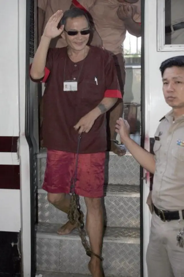 Lý Tống trong lúc được đưa ra tòa án hình sự tại Bangkok, Thái Lan, hôm 7/9/2006