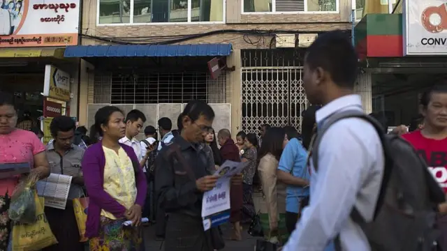 ရန်ကုန်ဟာ တစ်နိုင်ငံလုံးလူဦးရေရဲ့ ၁၃ ရာခိုင်နှုန်းကျော်ရှိပါတယ်။