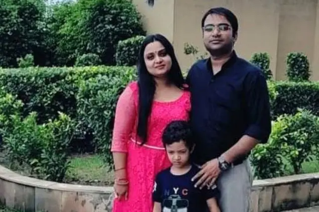 मनीष का परिवार